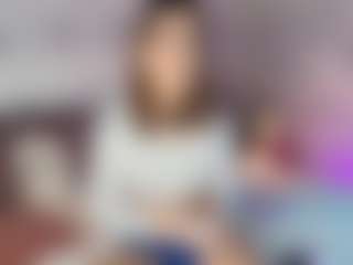 Live cam show with Emylie sexy body - Joi on Hubzter Live