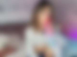 Emylie sexy body's Live Sex Cam Show