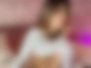 Emylie sexy body's Live Sex Cam Show