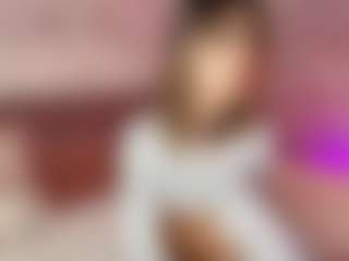 Live cam show with Emylie sexy body - Young Adult on Taboo Cams XXX