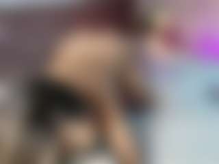 Live cam show with Emylie sexy body - Squirt on crypto-cams
