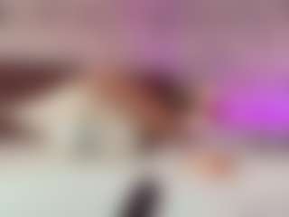 Emylie sexy body's Live Sex Cam Show