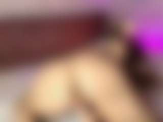 Emylie sexy body's Live Sex Cam Show