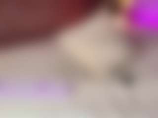 Live cam show with Emylie sexy body - Blonde Hair on CamwithHer