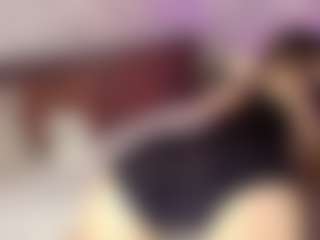 Emylie sexy body's Live Sex Cam Show