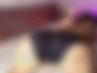 Live cam show with Emylie sexy body - Strip Blonde Hair on Hubzter Live