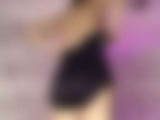 Emylie sexy body's Live Sex Cam Show