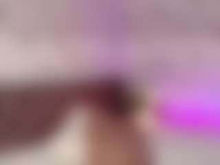 Emylie sexy body's Live Sex Cam Show