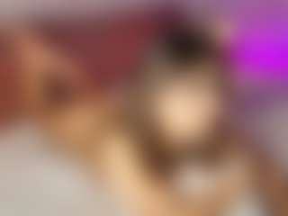 Emylie sexy body's Live Sex Cam Show