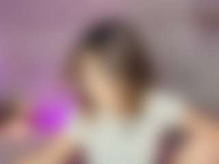 Emylie sexy body's Live Sex Cam Show