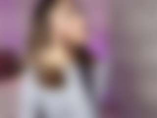 Live cam show with Emylie sexy body - Young Adult on Chatstar
