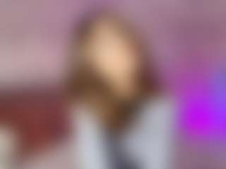 Emylie sexy body's Live Sex Cam Show
