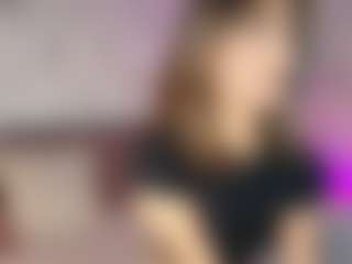 Emylie sexy body's Live Sex Cam Show