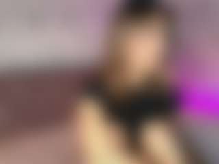 Emylie sexy body's Live Sex Cam Show