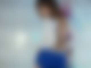 Live cam show with Emylie sexy body - Teen (18+) on AdultVida.com
