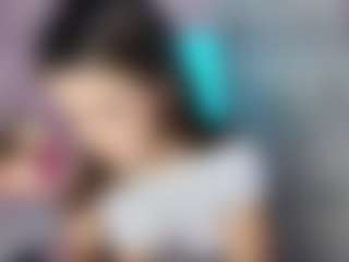 Emylie sexy body's Live Sex Cam Show
