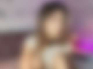 Emylie sexy body's Live Sex Cam Show
