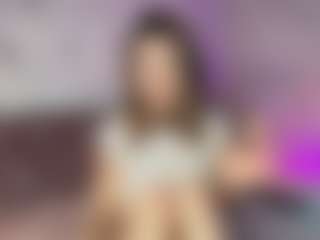 Emylie sexy body's Live Sex Cam Show