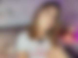 Emylie sexy body's Live Sex Cam Show
