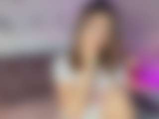 Live cam show with Emylie sexy body - Natural on crypto-cams