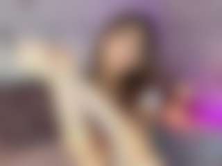 Emylie sexy body's Live Sex Cam Show