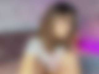 Emylie sexy body's Live Sex Cam Show