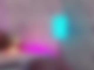 Live cam show with Emylie sexy body - Ass Bouncing on madthumbs