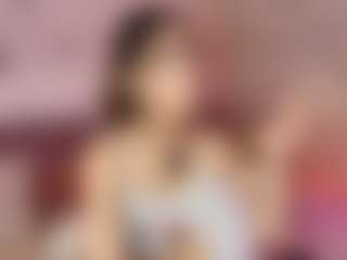 Live cam show with Emylie sexy body - Double Penetration on Fling VIP Chat