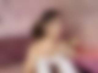 Emylie sexy body's Live Sex Cam Show