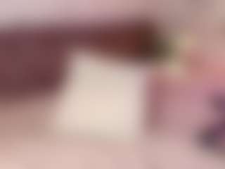 Live cam show with Emylie sexy body - Cute on Mixed Magazine Live