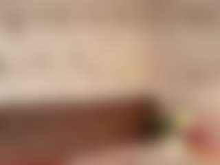 Live cam show with Emylie sexy body - Young Adult on Dolls Live
