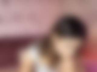 Live cam show with Emylie sexy body - Young Adult on TeamSkeetLive