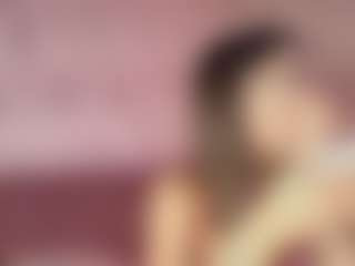 Emylie sexy body's Live Sex Cam Show