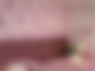 Live cam show with Emylie sexy body - Double Penetration on Gym Cam Girls