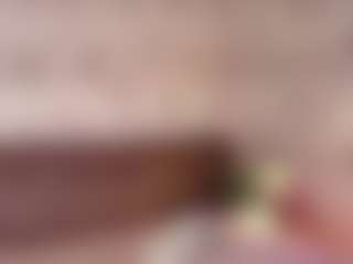 Emylie sexy body's Live Sex Cam Show