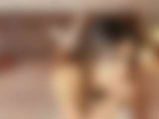 Emylie sexy body's Live Sex Cam Show