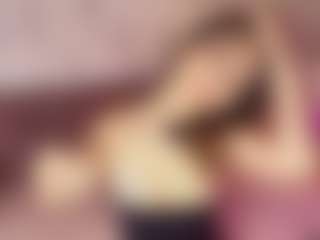Emylie sexy body's Live Sex Cam Show