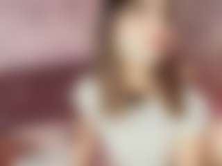 Live cam show with Emylie sexy body - Ass Bouncing on xxxlivecams.org
