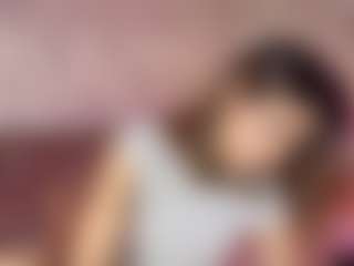 Live cam show with Emylie sexy body - American Petite on slutload | united states