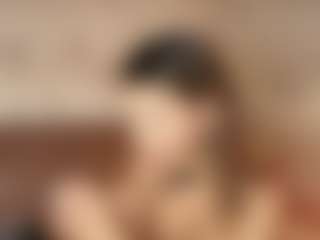Live cam show with Emylie sexy body - Blonde Hair on xxxlivecams.org