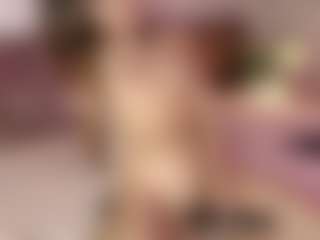Emylie sexy body's Live Sex Cam Show