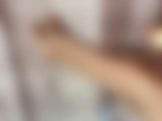 Emylie sexy body's Live Sex Cam Show