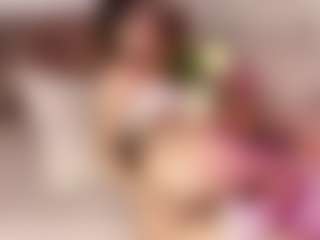 Emylie sexy body's Live Sex Cam Show