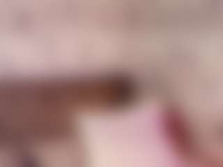 Emylie sexy body's Live Sex Cam Show