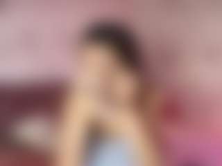 Live cam show with Emylie sexy body - Cute on Gym Cam Girls