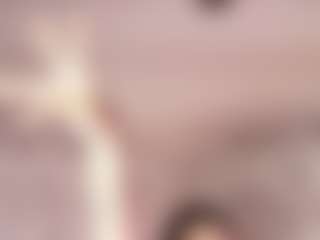Live cam show with Emylie sexy body - Dildo on AdultVida.com