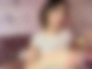 Live cam show with Emylie sexy body - Butt Plug on TeamSkeetLive