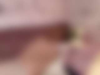 Emylie sexy body's Live Sex Cam Show
