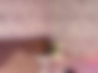 Live cam show with Emylie sexy body - Double Penetration on Milfs Live
