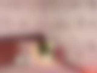 Live cam show with Emylie sexy body - Bush on Camsoda